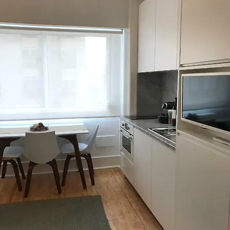 Apartment Heart Of Lisbon- Comfort And Style